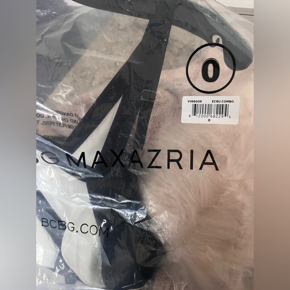 BCBG MaxAzria Cutout Malgosia Formal Evening Gown - Picture 11 of 11